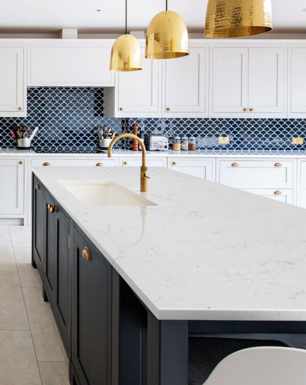 HS206-Carrara-Crystal-Kitchen-imperialworktops