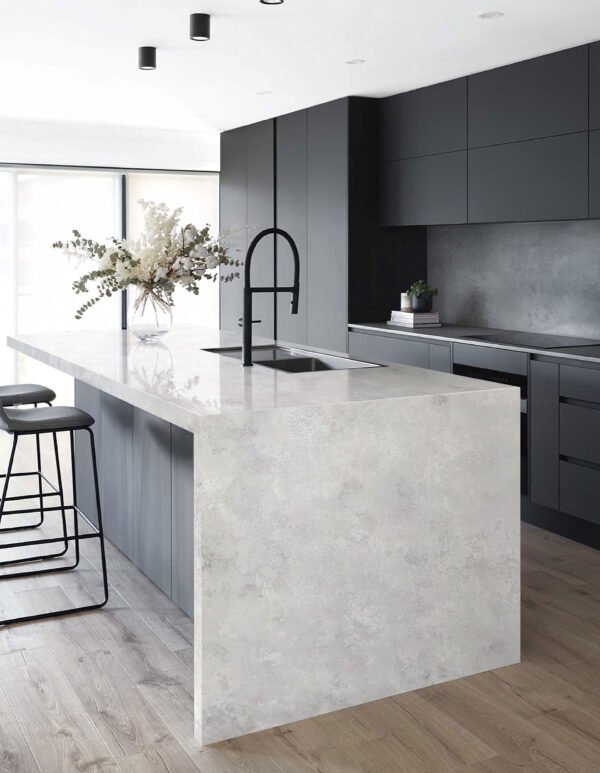 HS329-HS330-LUNA-GREY-LEATHER-POLISHED-Kitchen-Design (1)-imperialworktops