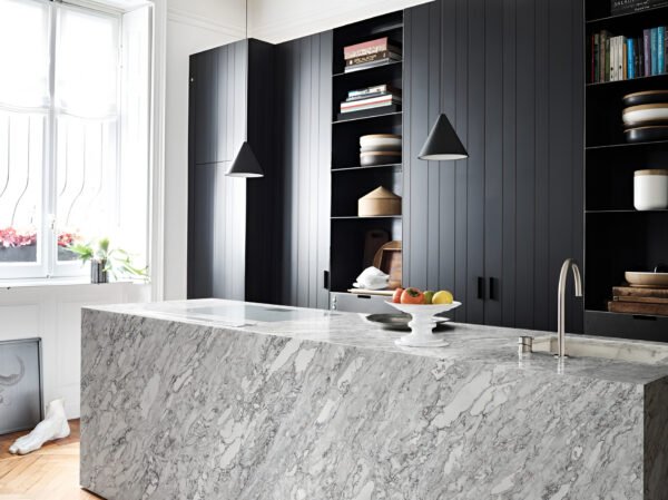 HS334-HS335-ECLIPSE-LEATHER-POLISHED-Kitchen-Design (1)-imperialworktops